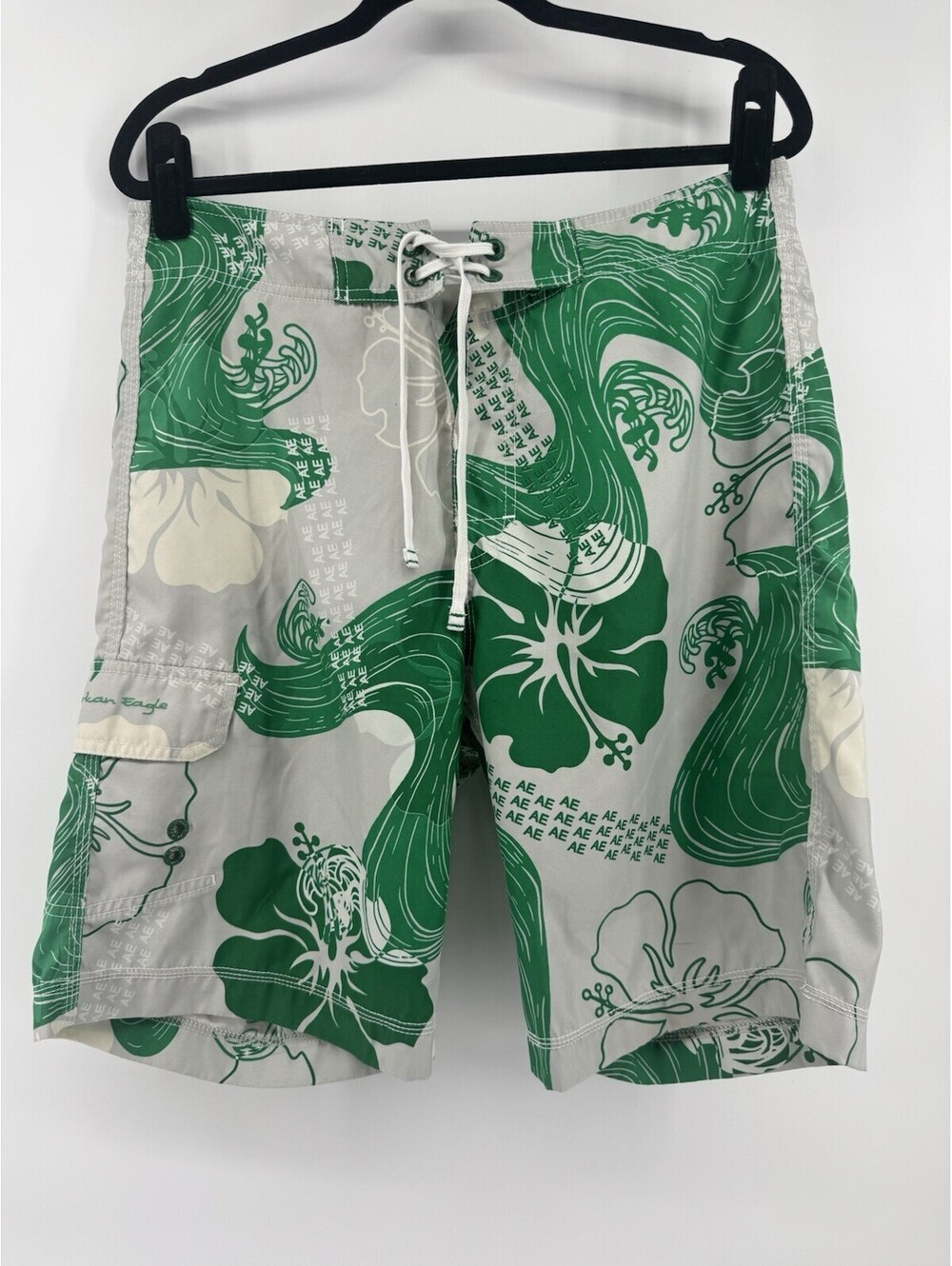 Vintage 90s American Eagle Floral Tribal Hawaiian Pattern Board Shorts Swim 32